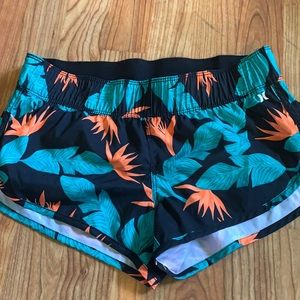 Hurley Hanoi Beachrider Women’s Board Short. Women’s size XS